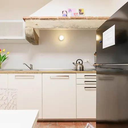 Cozy House In Pepi Street *